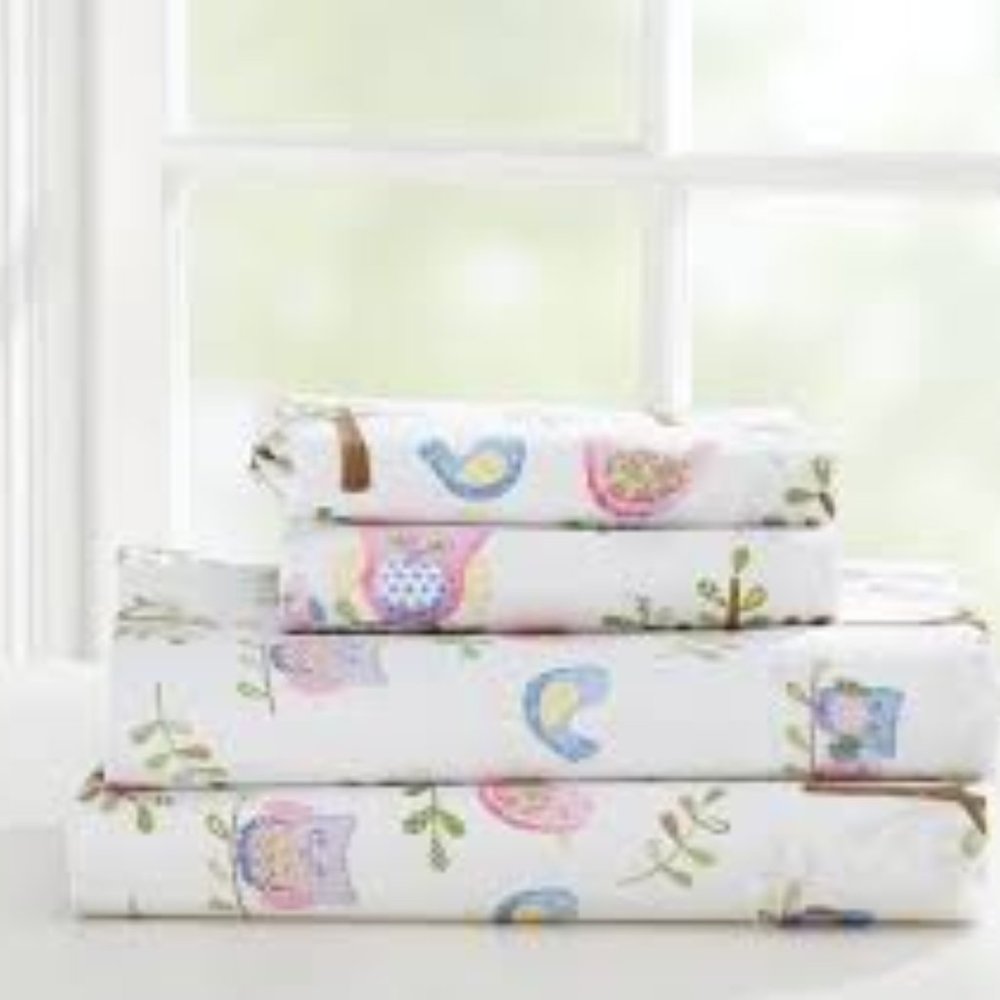 Pottery Barn kids Hayley Full size beddings